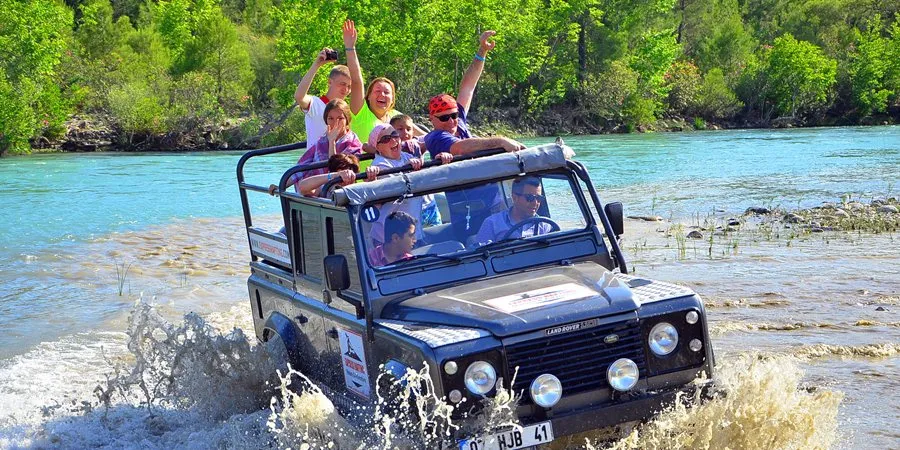 Jeep Safari: from Side vs from Kundu
