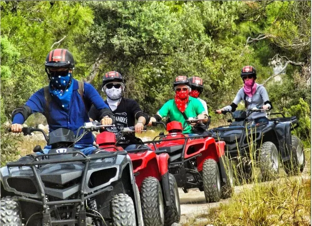 Quad Safari: from Side vs from Kundu