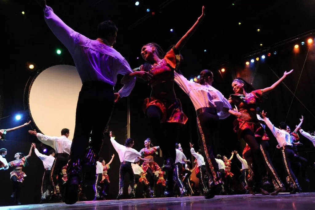 Antalya Evening Tours and Shows: What to Do After the Beach